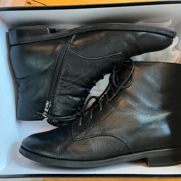 ONEENO size 9 genuine leather boots, lightly worn, very good condition. - Picture 2 of 5
